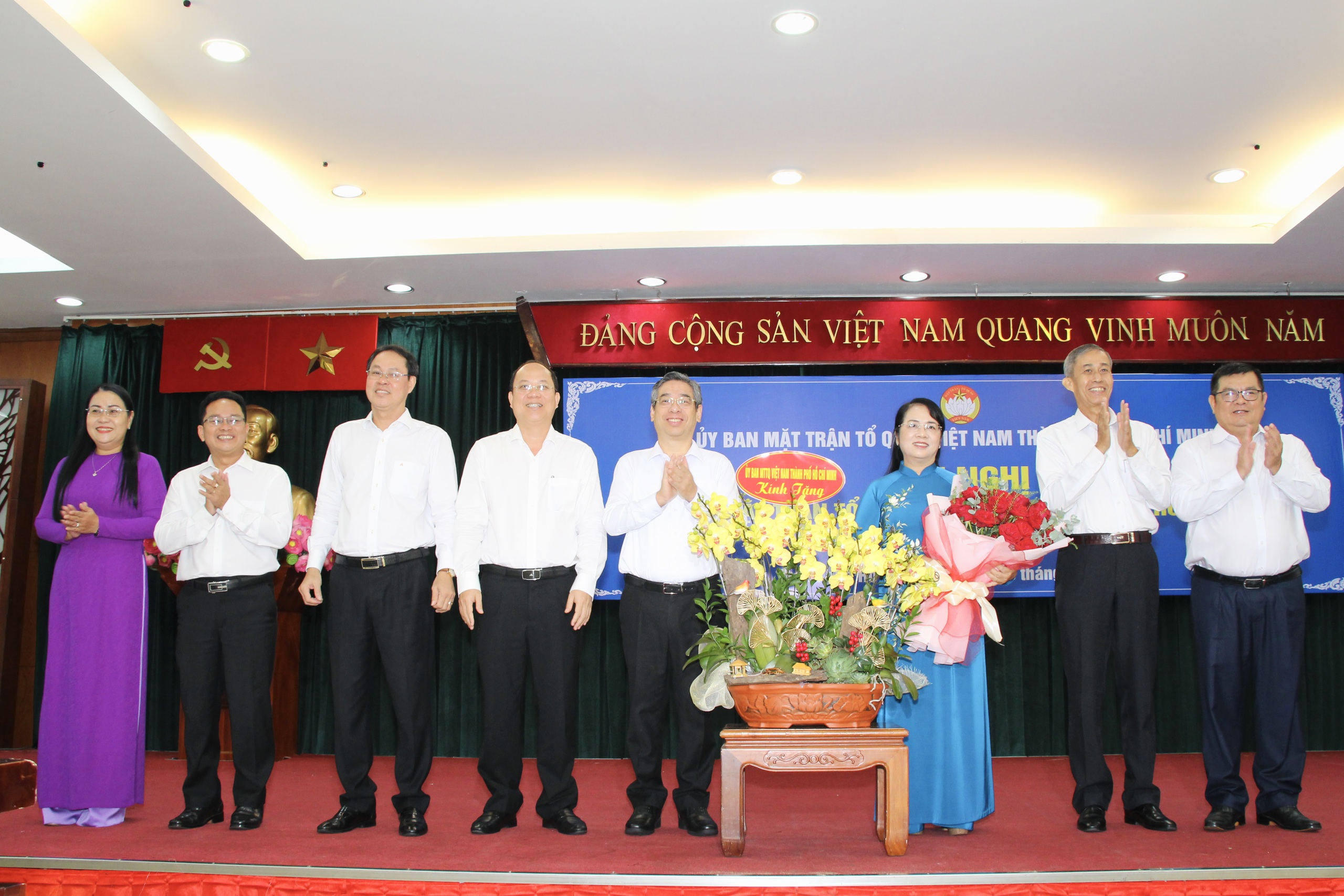 Phó bí thư Nguyễn Phước Lộc kiêm giữ chức Chủ tịch Ủy ban MTTQ Việt Nam TP.HCM- Ảnh 2.