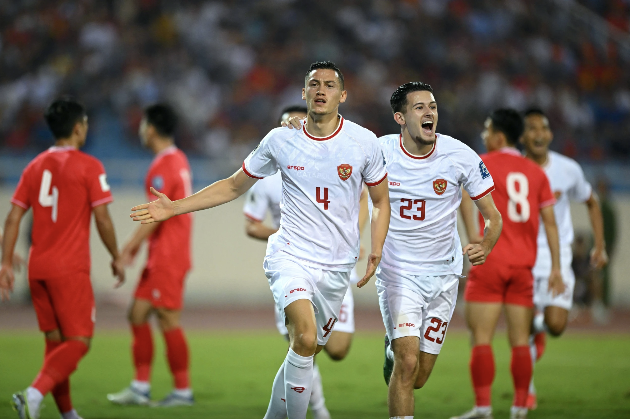 Đội tuyển Indonesia 2 lần đánh bại Việt Nam để lần đầu dự vòng loại thứ 3 World Cup