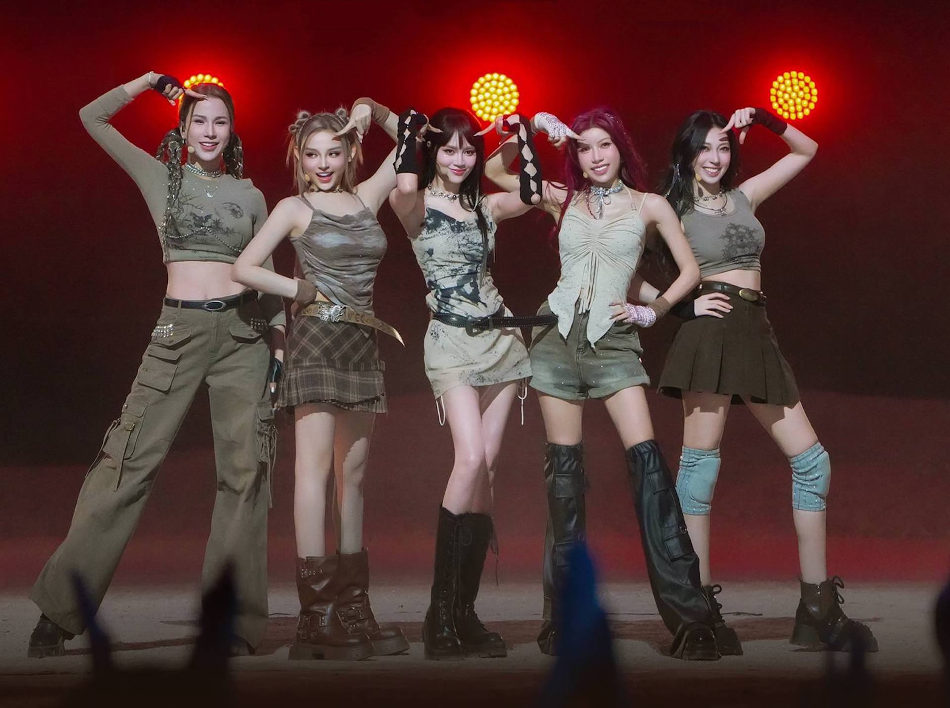 'Chị đẹp đạp gió 2024' chính thức khởi động
- Ảnh 3. 'Chị đẹp đạp gió 2024' chính thức khởi động
- Ảnh 3.