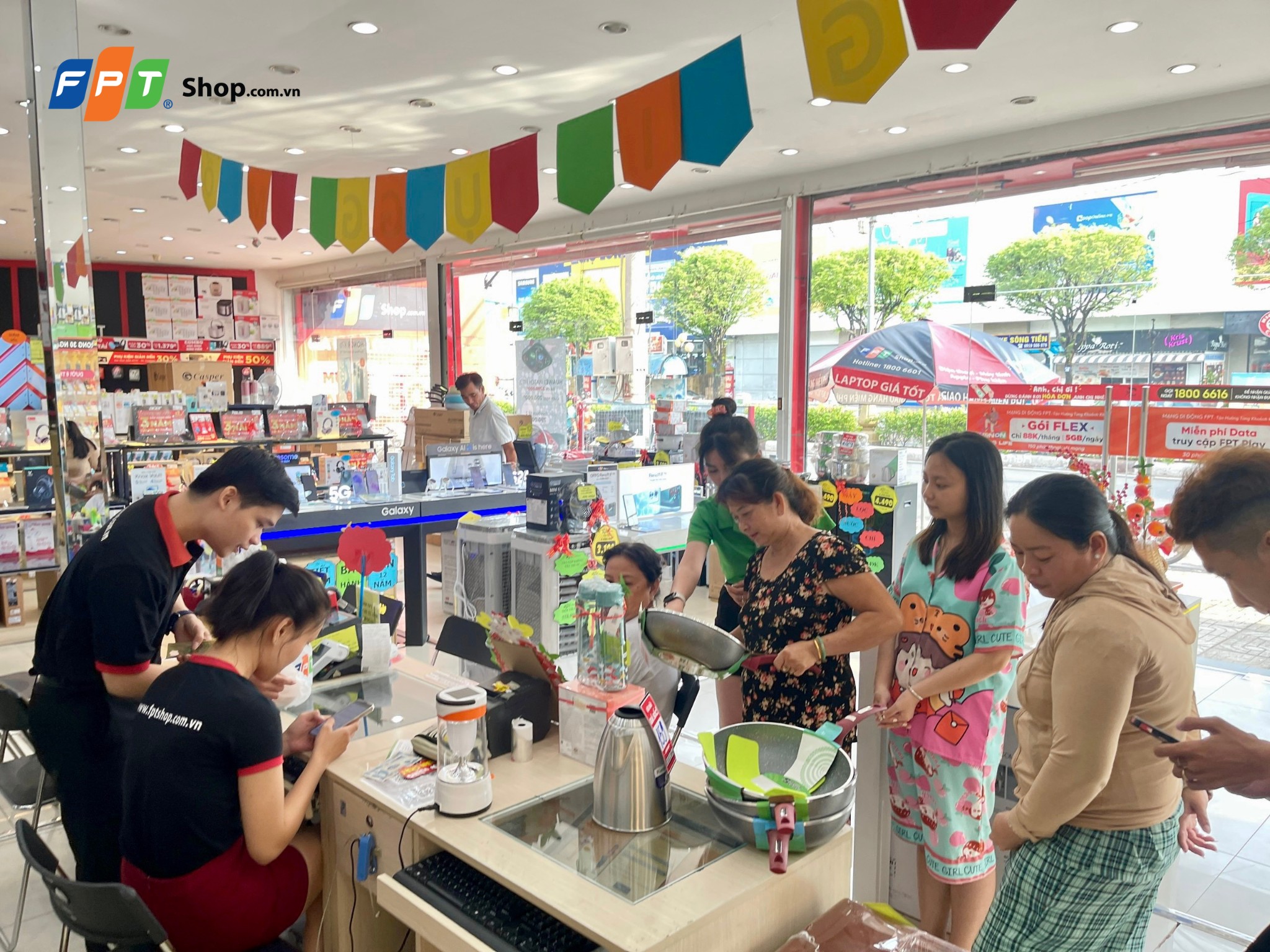 Fpt Retil Doanh thu FPT Retail tăng 22%