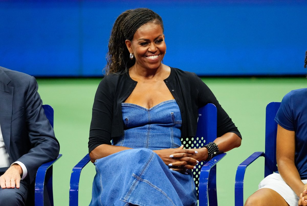 Bà Michelle Obama sẽ đánh bại ông Trump nếu ra tranh cử?- Ảnh 1.