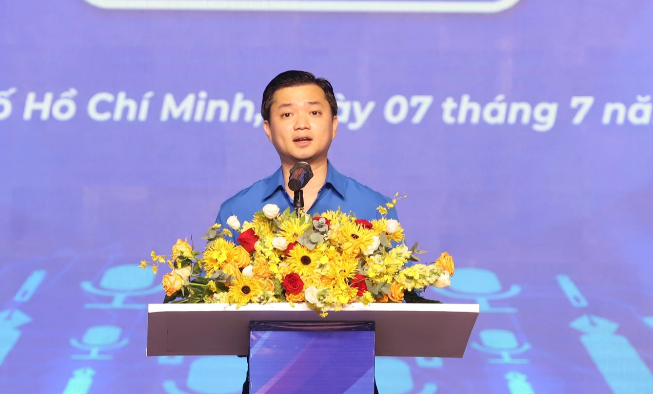Những người góp phần nâng cao nhận thức người trẻ về vấn đề thời sự đất nước  - Ảnh 2.