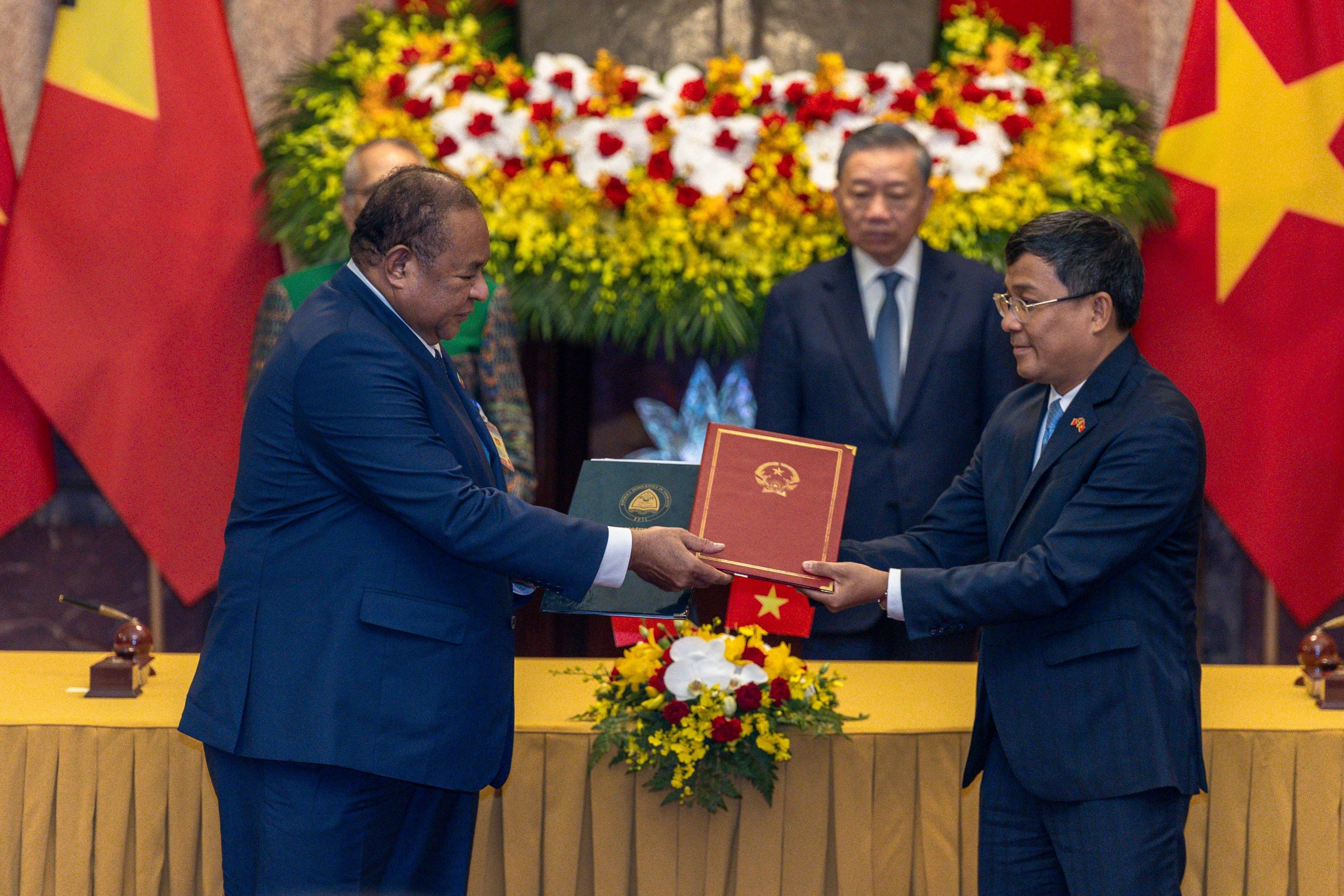 Lễ đón Tổng thống Timor-Leste thăm cấp nhà nước tới Việt Nam- Ảnh 7. Lễ đón Tổng thống Timor-Leste thăm cấp nhà nước tới Việt Nam- Ảnh 7.