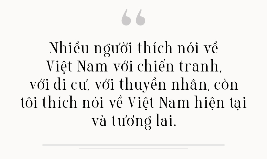 Kiều Linh Caroline Valverde: Vị giáo sư 'độc - lạ' nặng tình yêu Việt Nam- Ảnh 6.