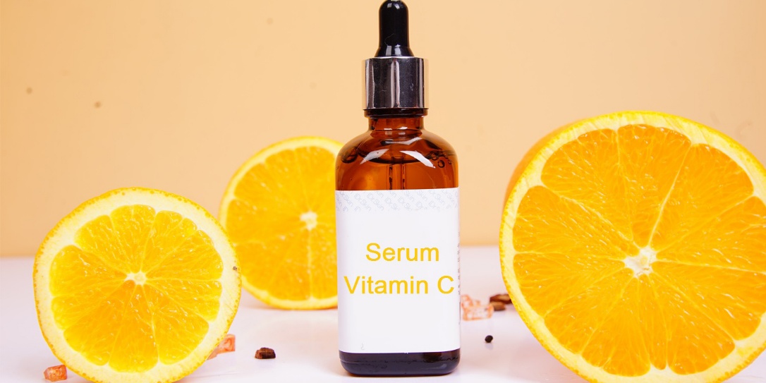 Top 5 serum vitamin C được review da trắng bật tone ngay lần đầu sử dụng- Ảnh 1.