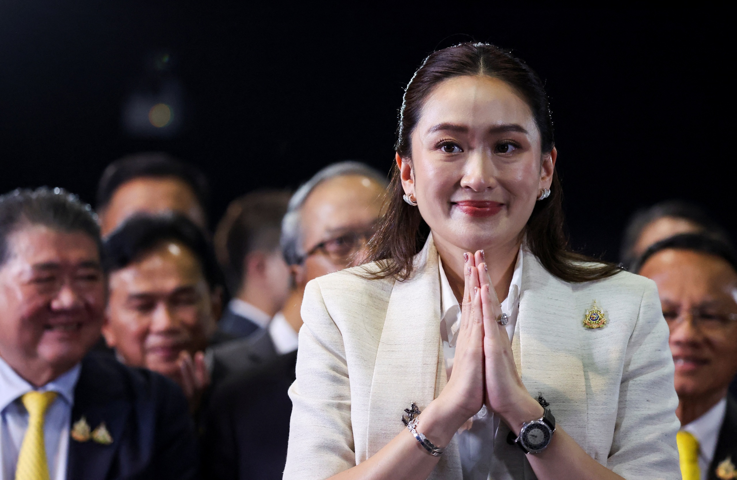 Bà Paetongtarn Shinawatra nói gì sau khi trở thành thủ tướng trẻ nhất của Thái Lan? Bà Paetongtarn Shinawatra nói gì sau khi trở thành thủ tướng trẻ nhất của Thái Lan?