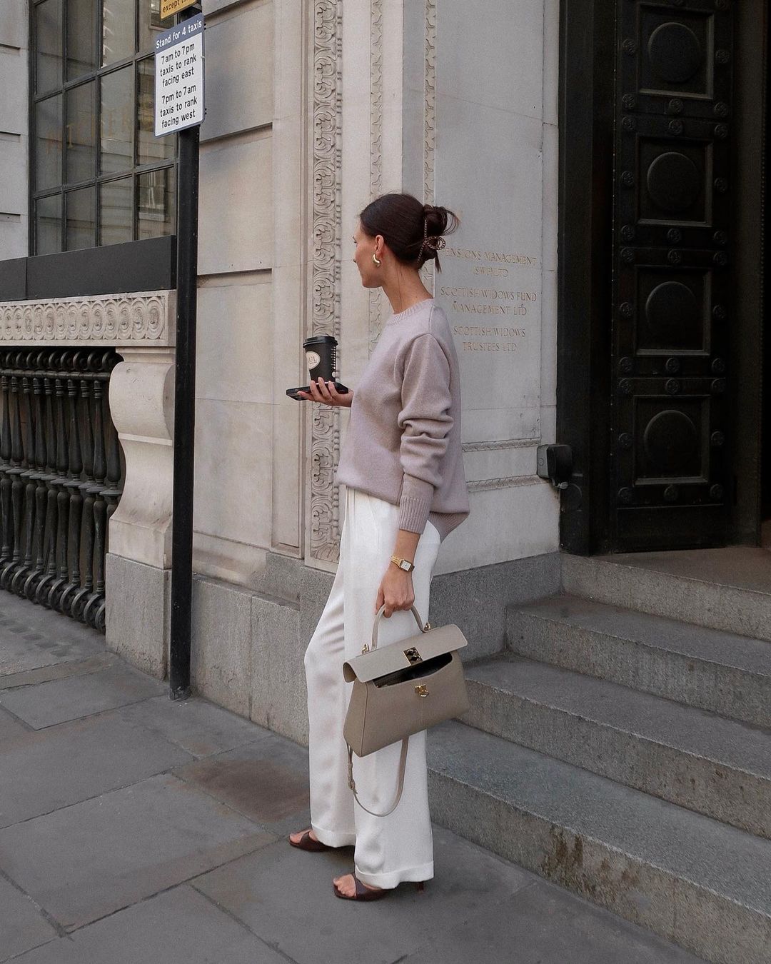 Byxorna som passar till alla stilar, du kan inte missa dem - Bild 6. Chiếc quần dài 'cân' được mọi phong cách, bạn không thể bỏ qua- Ảnh 6.