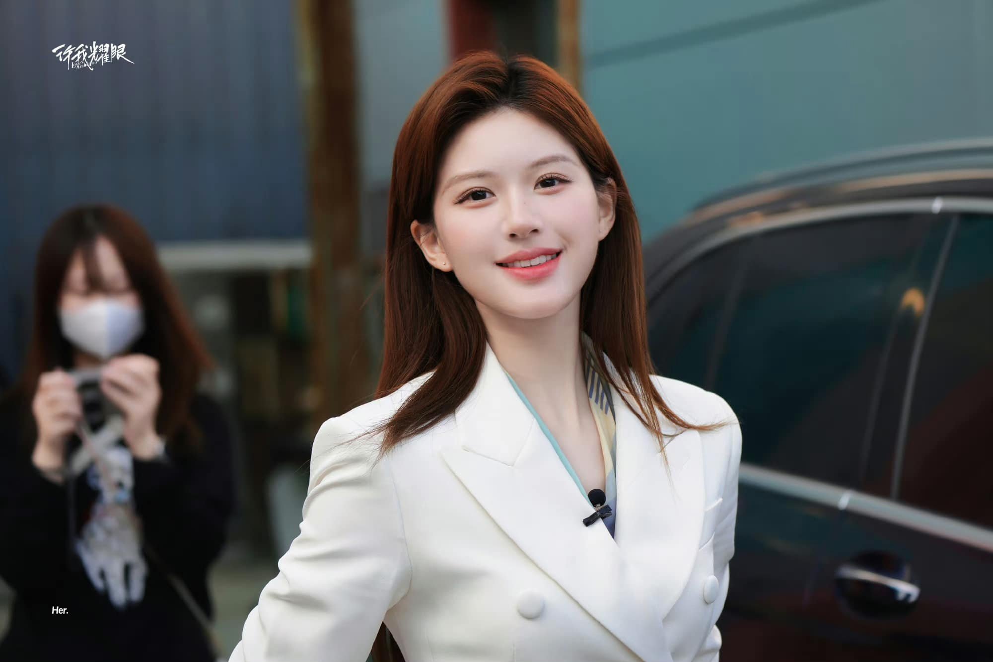 ड्रेस और नाइटगाउन पहनने के बाद, ट्रियू लो तु की उनकी बेजान उपस्थिति के लिए आलोचना की गई - फोटो 7. Hết diện váy, áo ngủ, Triệu Lộ Tư bị chê bởi vẻ ngoài thiếu sức sống- Ảnh 7.