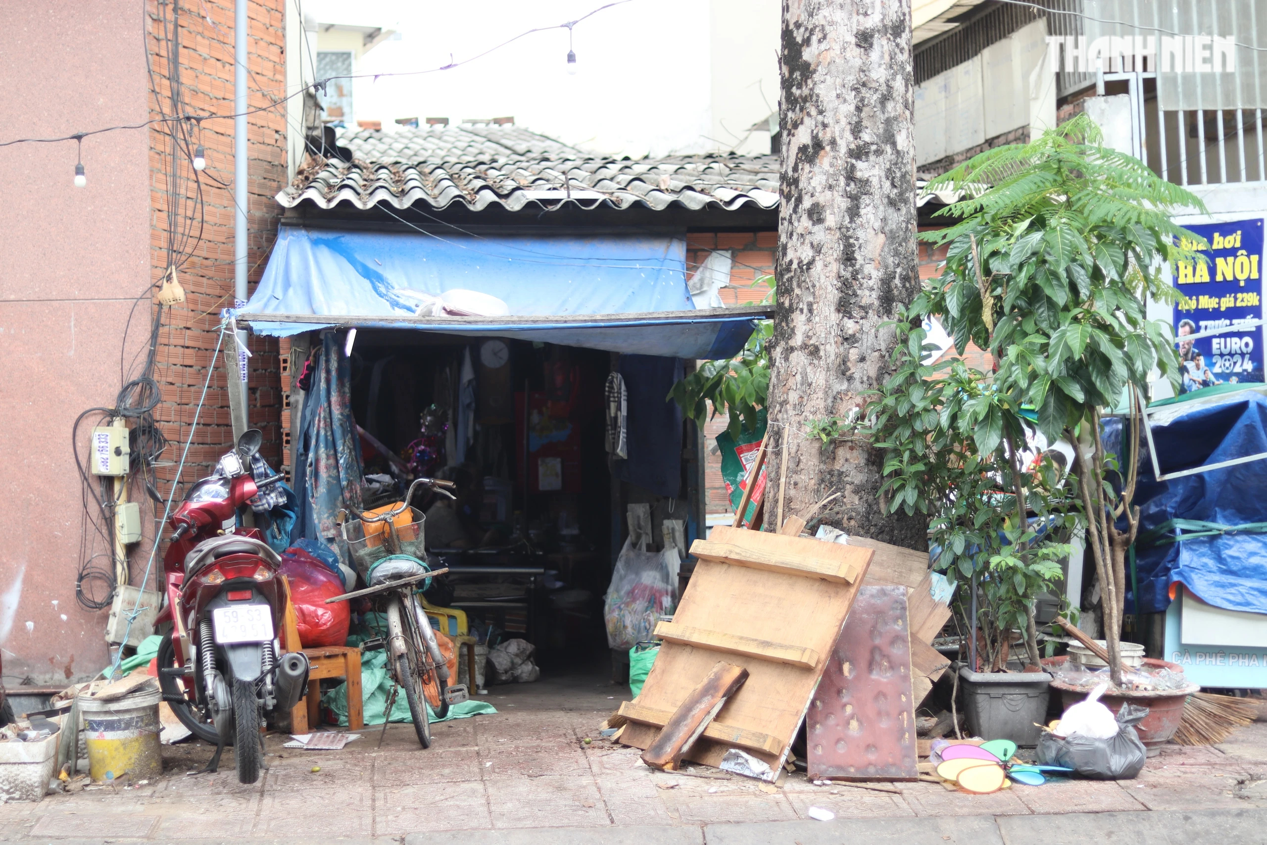 Tình yêu 60 năm lấp lánh trong ngôi nhà chất đầy ve chai - Thành phố nặng ân tình, Kỳ 7- Ảnh 4.