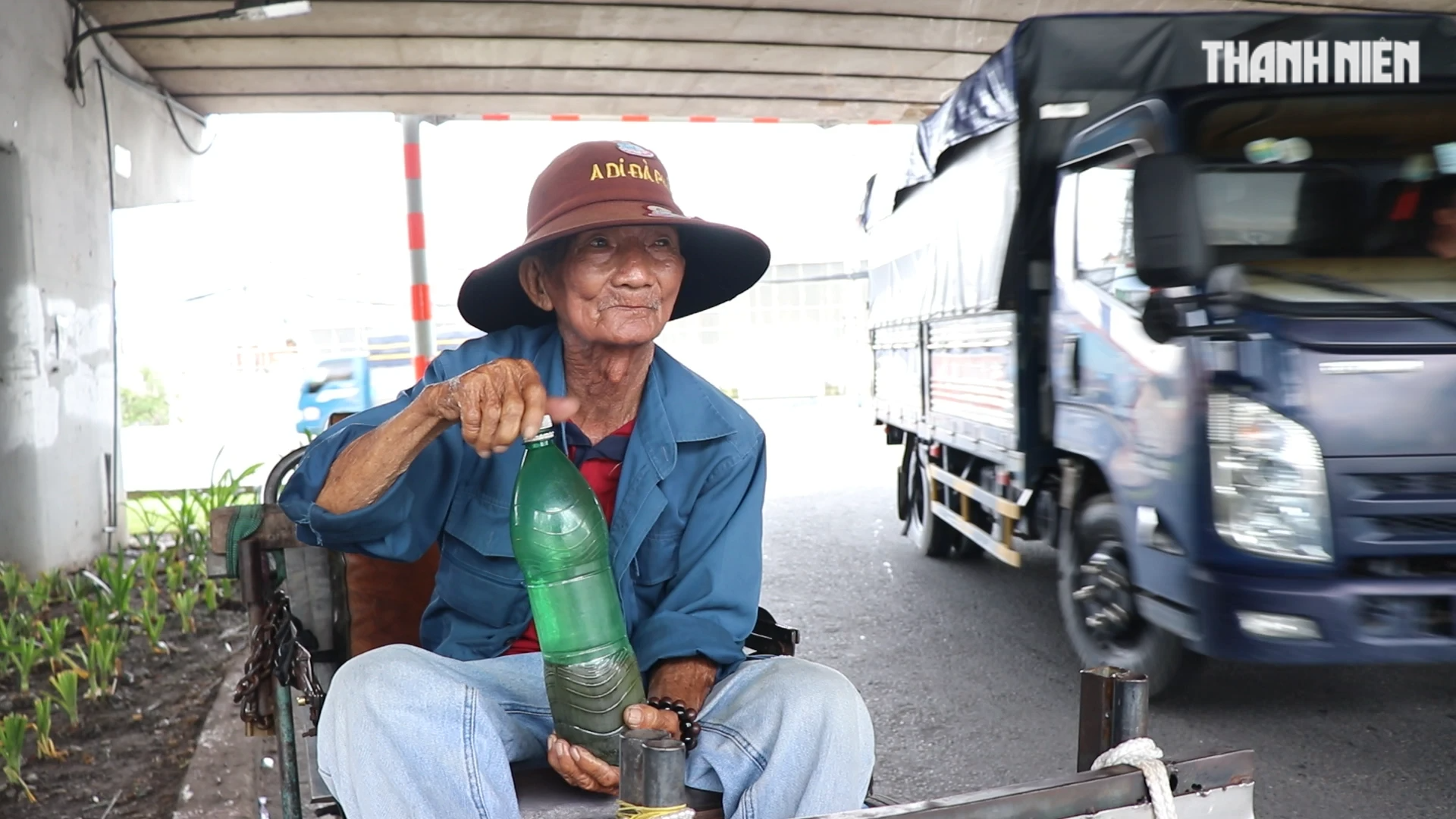 Ân tình chiếc xích lô được tặng và tinh thần tự chủ của 'ông chú U.100' - Thành phố nặng ân tình, Kỳ 9- Ảnh 2.