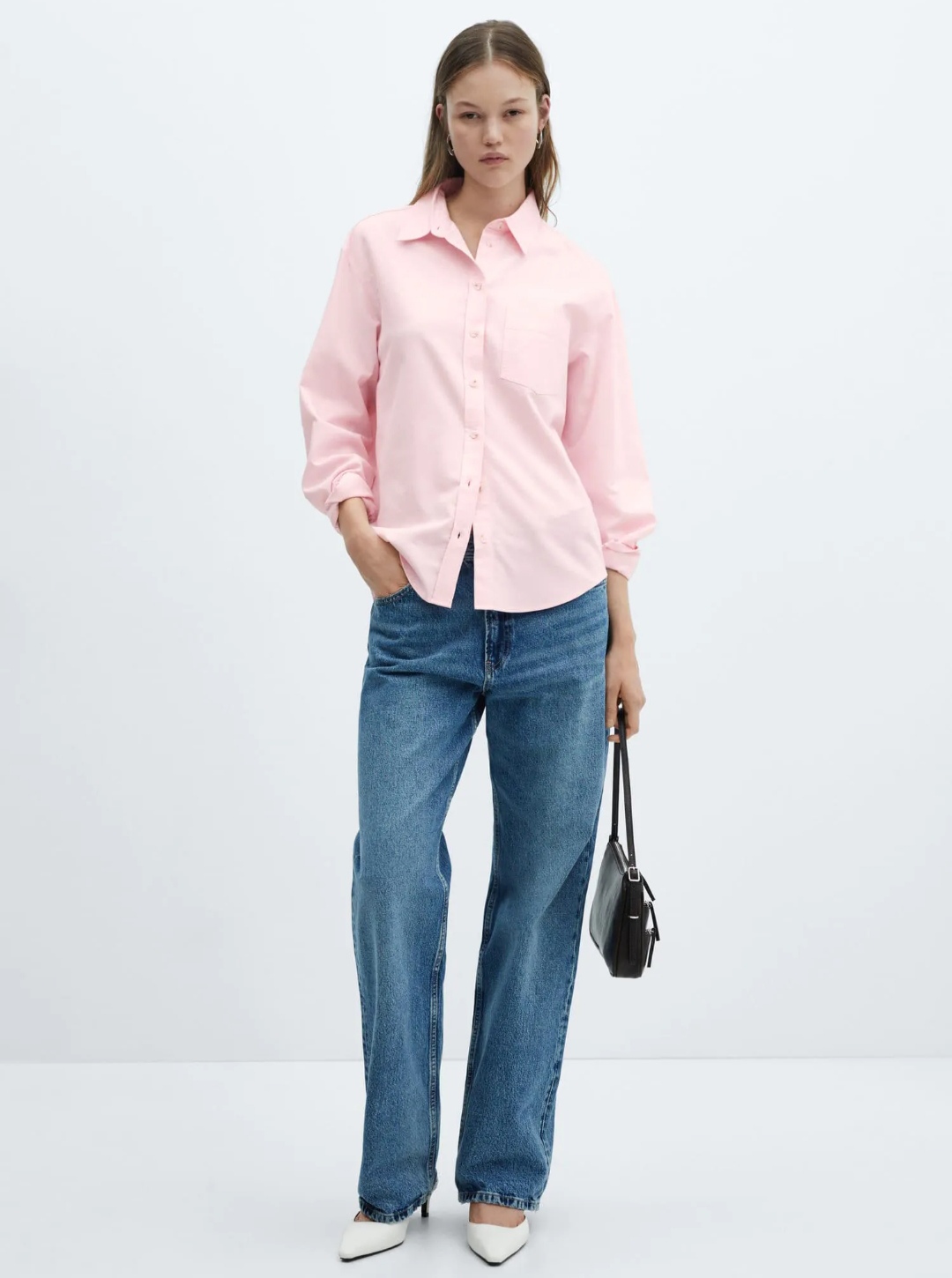 แสดงออกถึงบุคลิกอันเป็นเอกลักษณ์ของคุณด้วยการผสมผสานกางเกงยีนส์หลากสไตล์ - ภาพที่ 5 Thể hiện cá tính riêng biệt với muôn kiểu phối quần jeans- Ảnh 5.