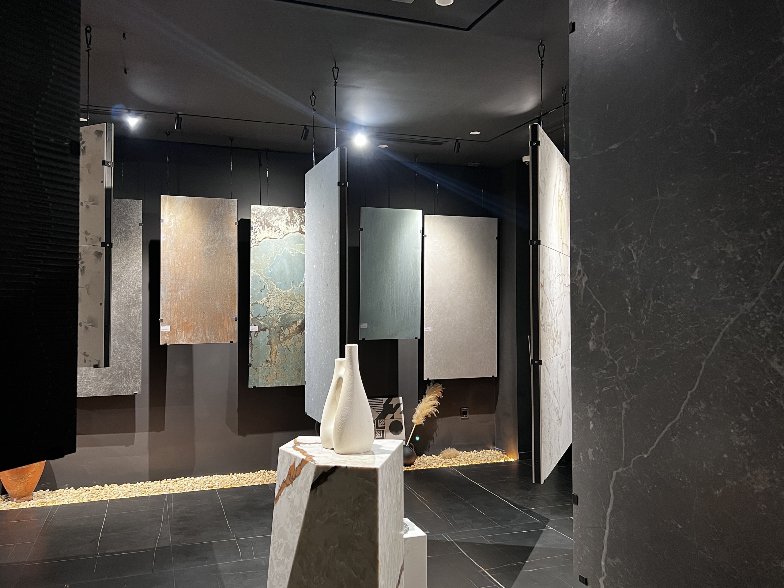 Người thổi hồn Sài Gòn vào nghệ thuật trang trí bề mặt đậm chất Ý- Ảnh 5. Người thổi hồn Sài Gòn vào nghệ thuật trang trí bề mặt đậm chất Ý- Ảnh 5.