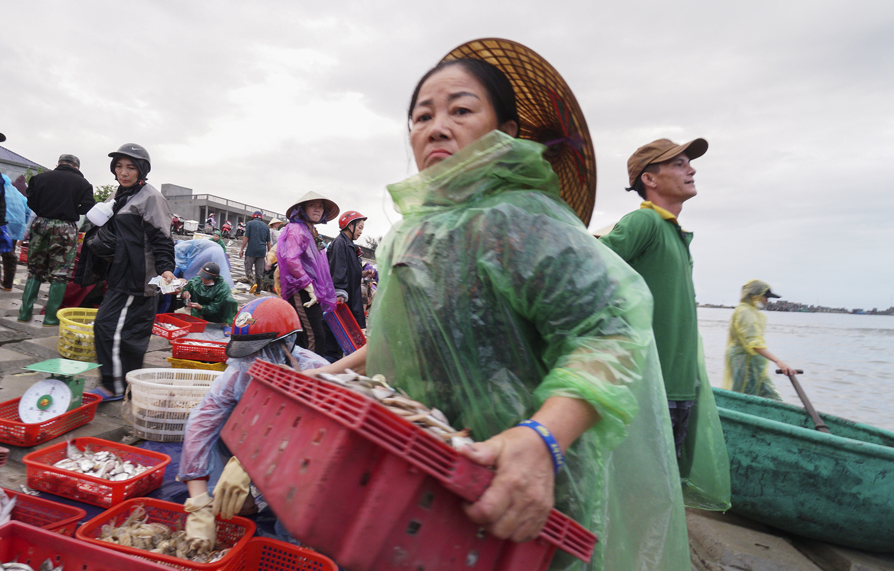 Chợ cá biển Thiên Cầm- Ảnh 6.