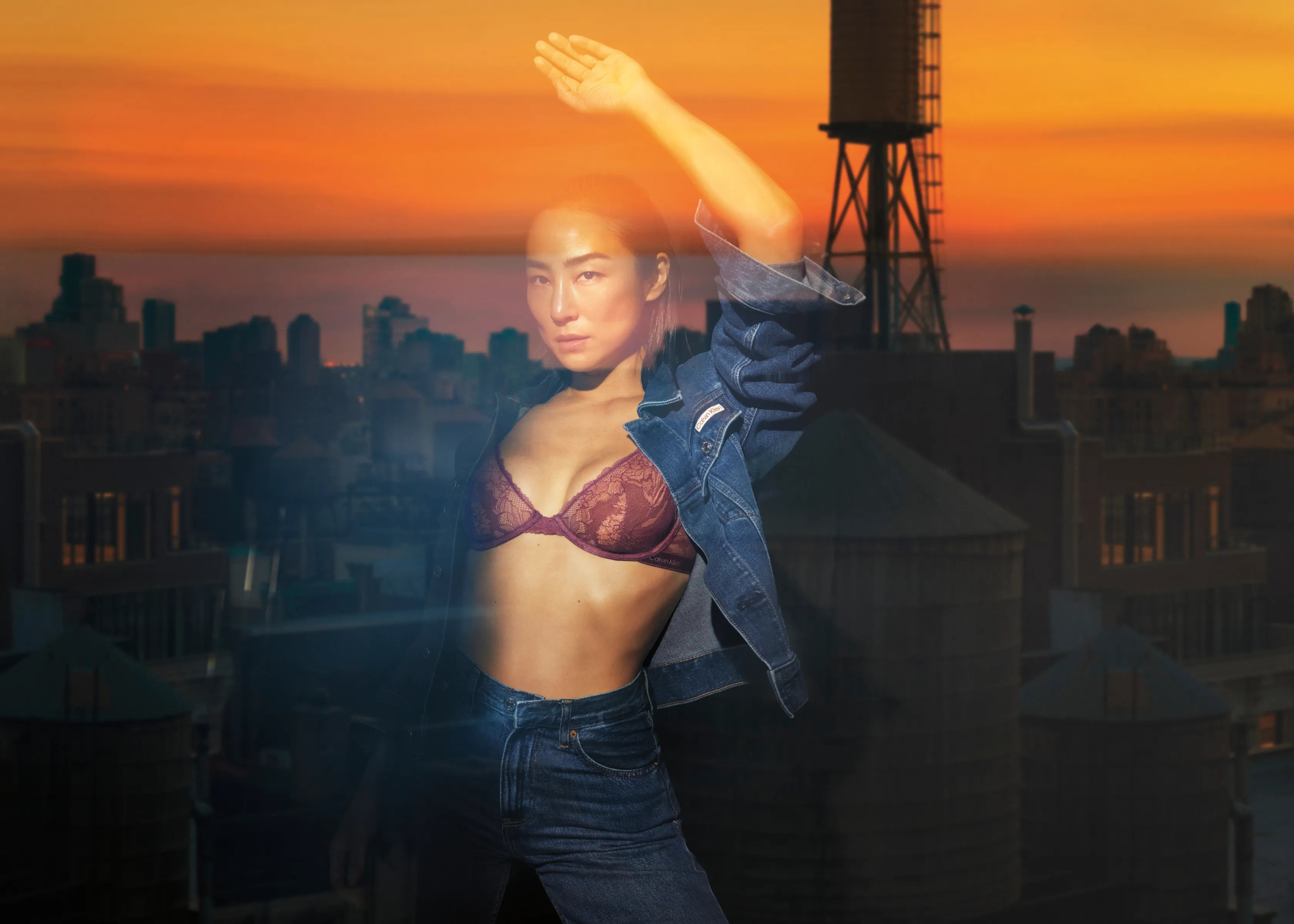 Greta Lee, mỹ nhân gốc Á lăng xê mẫu jeans phong cách thời trang năm 90- Ảnh 2. Greta Lee, mỹ nhân gốc Á lăng xê mẫu jeans phong cách thời trang năm 90- Ảnh 2.