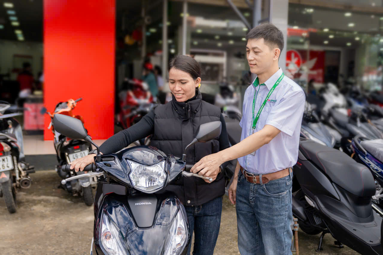FE CREDIT và hành trình 'đi ngược gió' trên thị trường vay mua xe máy- Ảnh 3. FE CREDIT và hành trình 'đi ngược gió' trên thị trường vay mua xe máy- Ảnh 3.