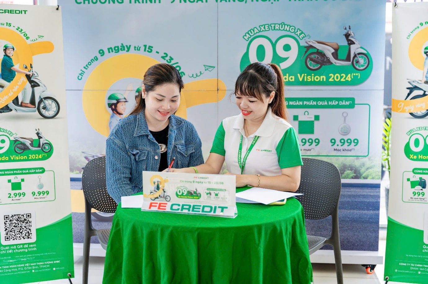 FE CREDIT và hành trình 'đi ngược gió' trên thị trường vay mua xe máy- Ảnh 4. FE CREDIT và hành trình 'đi ngược gió' trên thị trường vay mua xe máy- Ảnh 4.