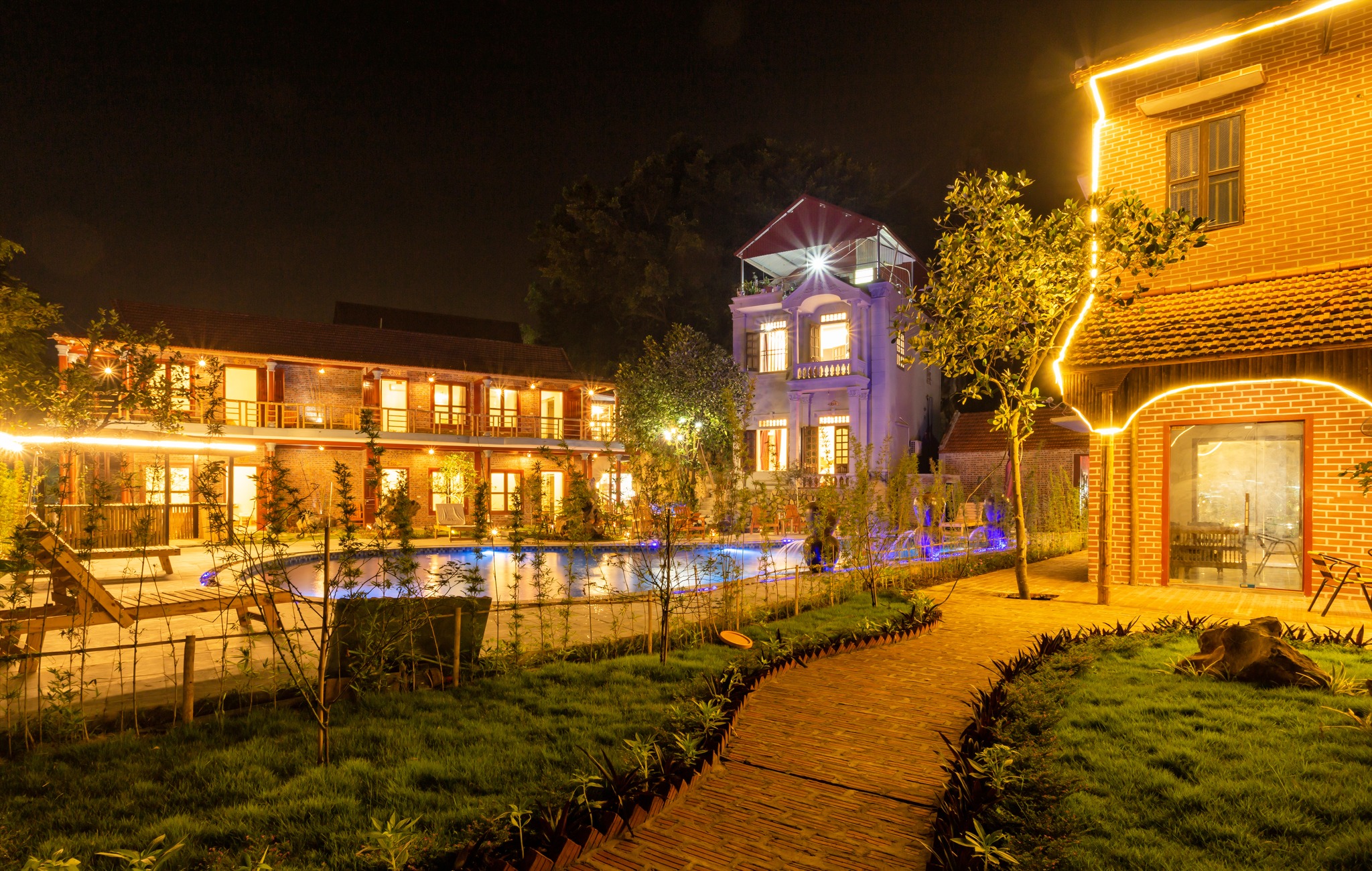 រមណីយដ្ឋានដែលមានទេសភាពដ៏ស្រស់ស្អាតនៅនិញប៊ិញ - រូបថតទី 3។ Những khu nghỉ dưỡng có view toàn cảnh 'đẹp như mơ' tại Ninh Bình- Ảnh 3.