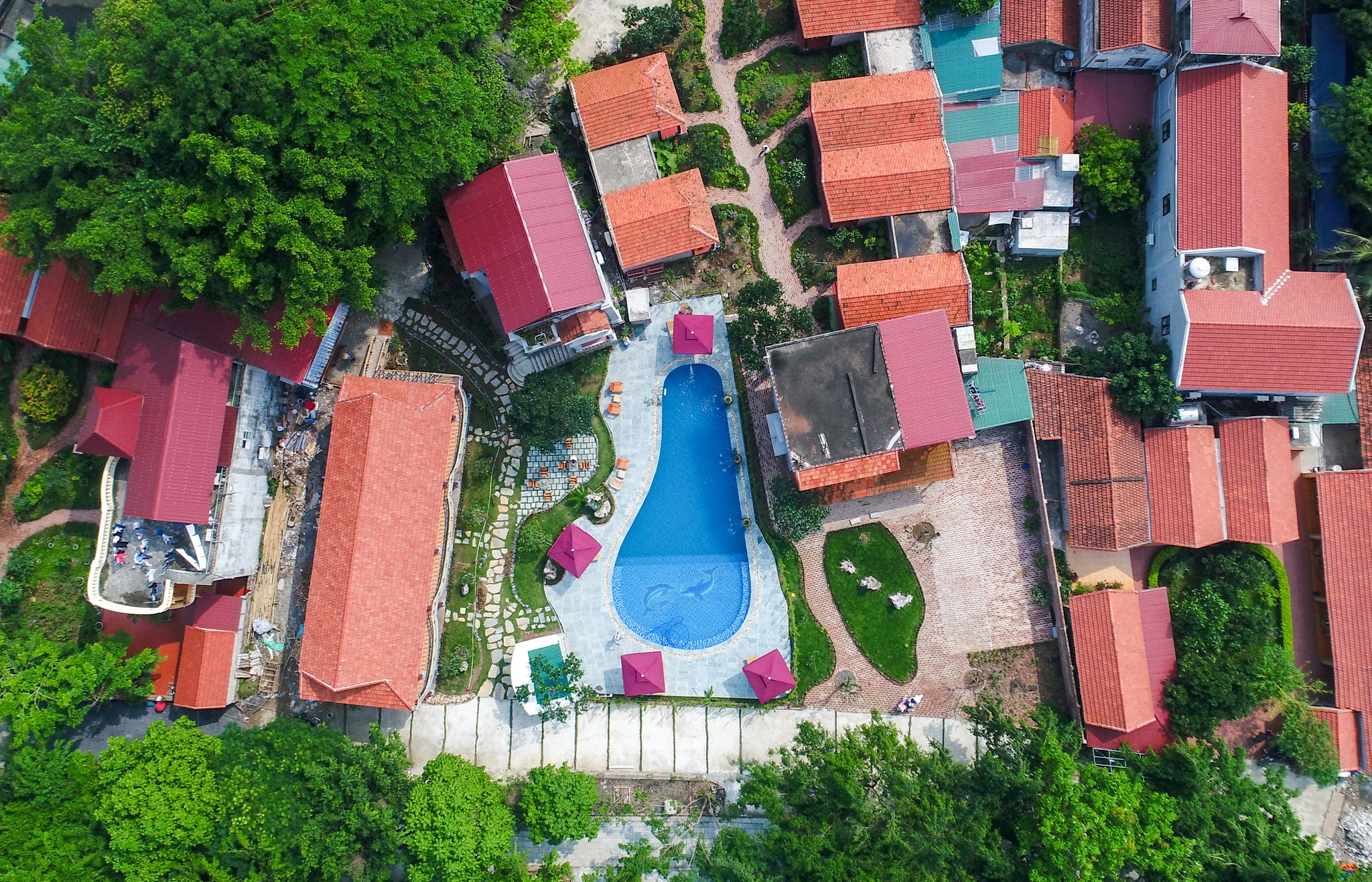 រមណីយដ្ឋានដែលមានទេសភាពដ៏ស្រស់ស្អាតនៅនិញប៊ិញ - រូបថតទី ៤។ Những khu nghỉ dưỡng có view toàn cảnh 'đẹp như mơ' tại Ninh Bình- Ảnh 4.