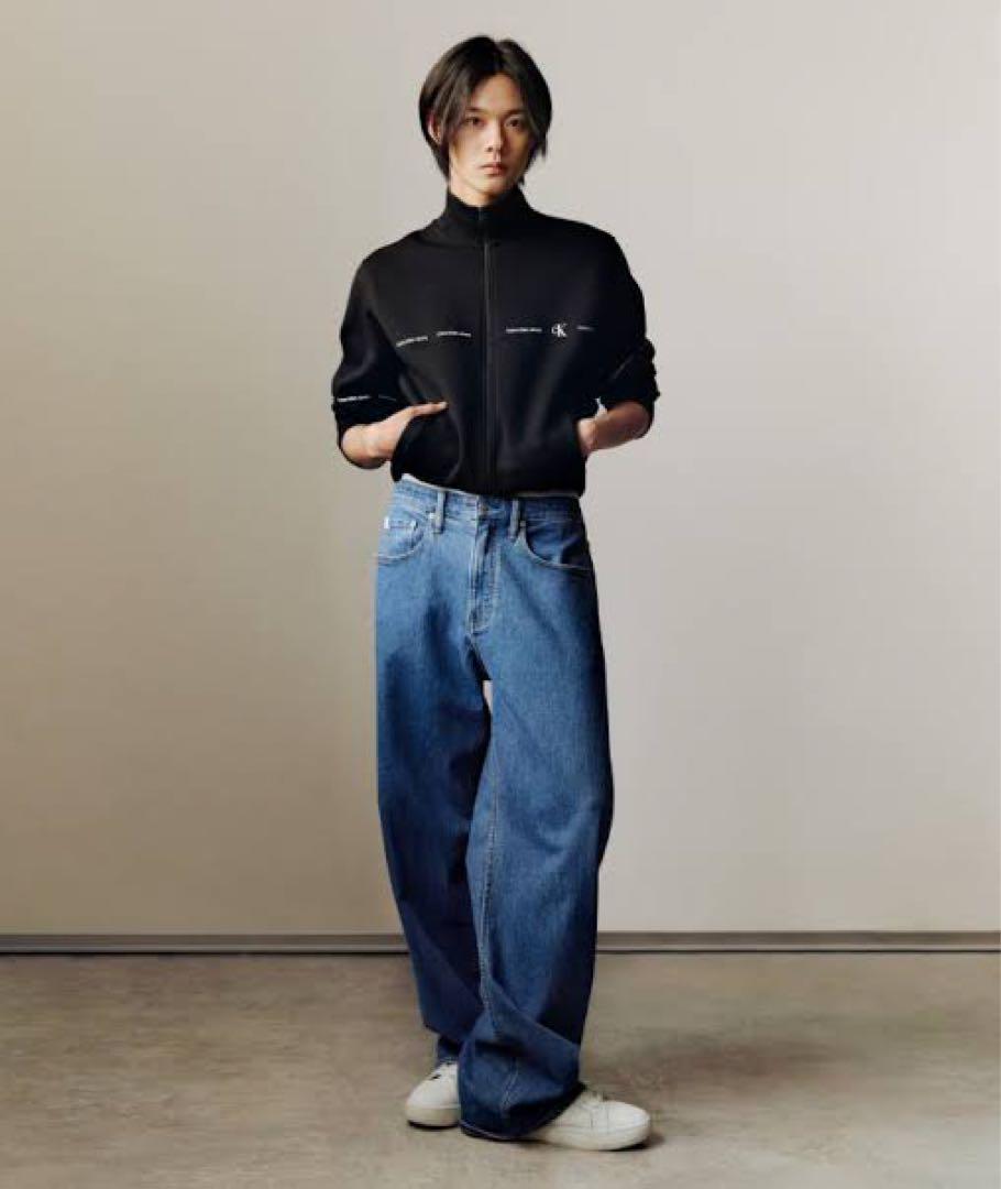 Greta Lee, mỹ nhân gốc Á lăng xê mẫu jeans phong cách thời trang năm 90- Ảnh 5. Greta Lee, mỹ nhân gốc Á lăng xê mẫu jeans phong cách thời trang năm 90- Ảnh 5.