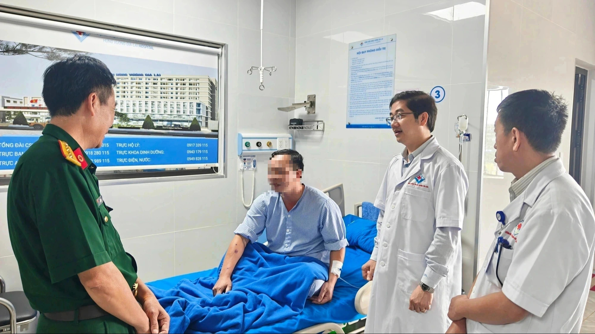 Akutthjelp for en mann med et livstruende biestikk - Bilde 1. Cấp cứu người đàn ông bị ong đốt nguy hiểm tính mạng- Ảnh 1.
