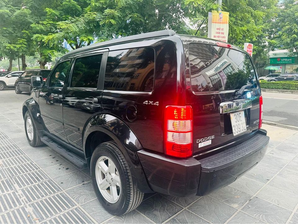 SUV hiếm gặp tại Việt Nam Dodge Nitro rao giá 400 triệu đồng- Ảnh 2.