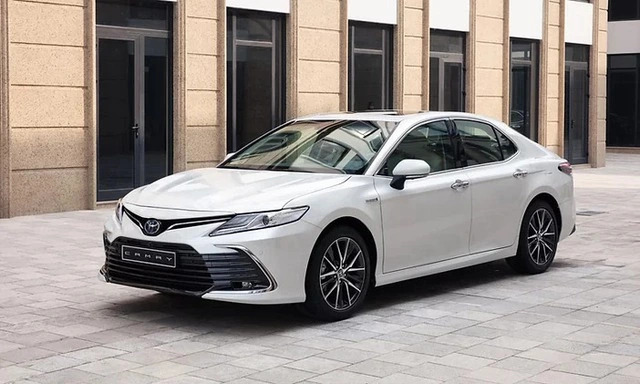 Sedan hạng D: Doanh số hồi phục trước tháng Ngâu, Toyota Camry vẫn áp đảo- Ảnh 2.