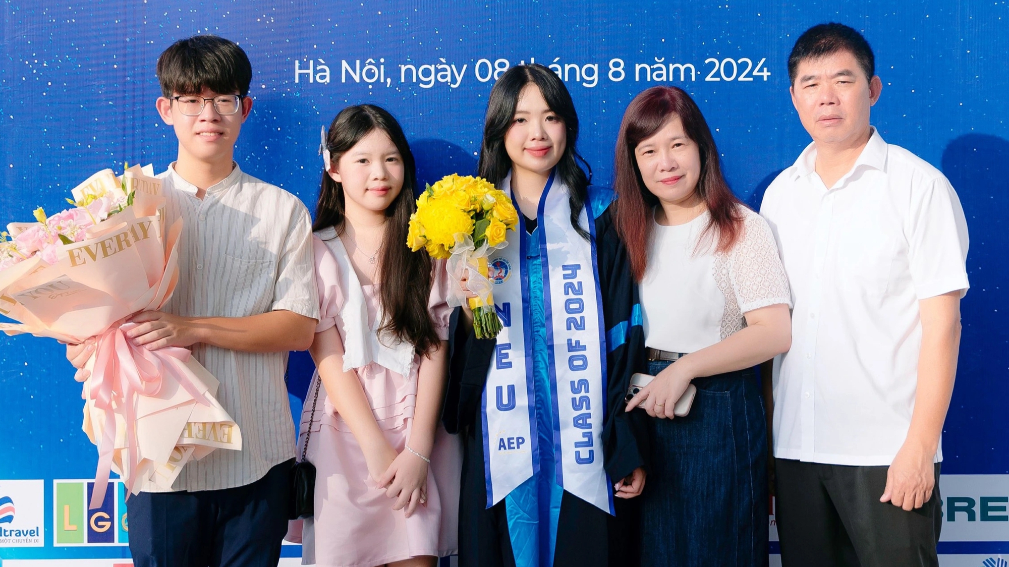 Cô gái tốt nghiệp loại xuất sắc, giành học bổng du học thạc sĩ ở nước Anh- Ảnh 2.