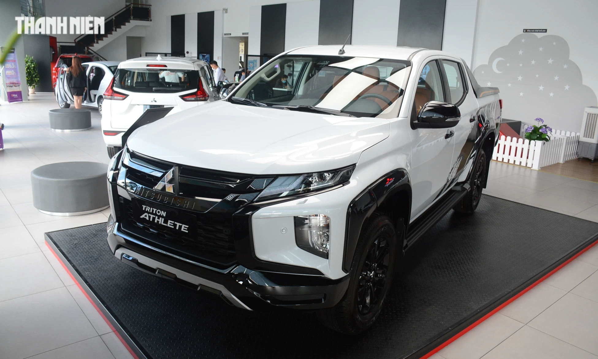 Mitsubishi Triton 'đại hạ giá' xả hàng, dọn kho cho thế hệ mới- Ảnh 1.