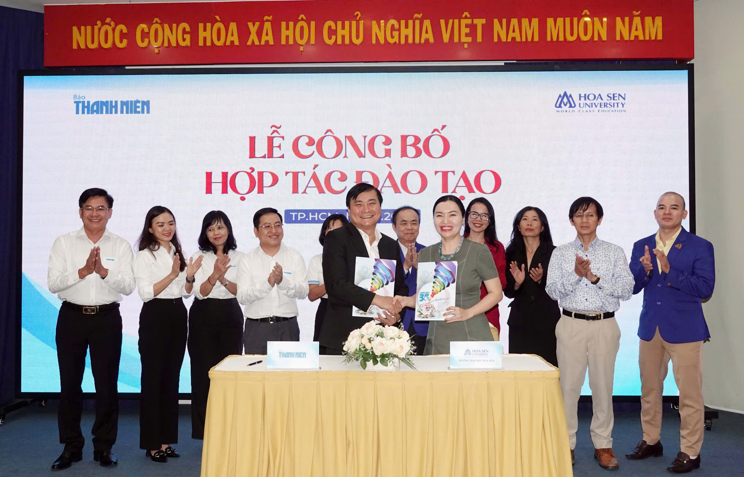 Sinh viên Trường ĐH Hoa Sen được đào tạo một số học phần về truyền thông tại Báo Thanh Niên- Ảnh 1.