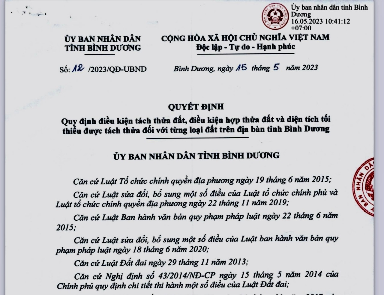 Dân phản ứng: Luật quy định tách thửa 'có lối đi', Bình Dương yêu cầu 'tiếp giáp đường Nhà nước quản lý'- Ảnh 1.