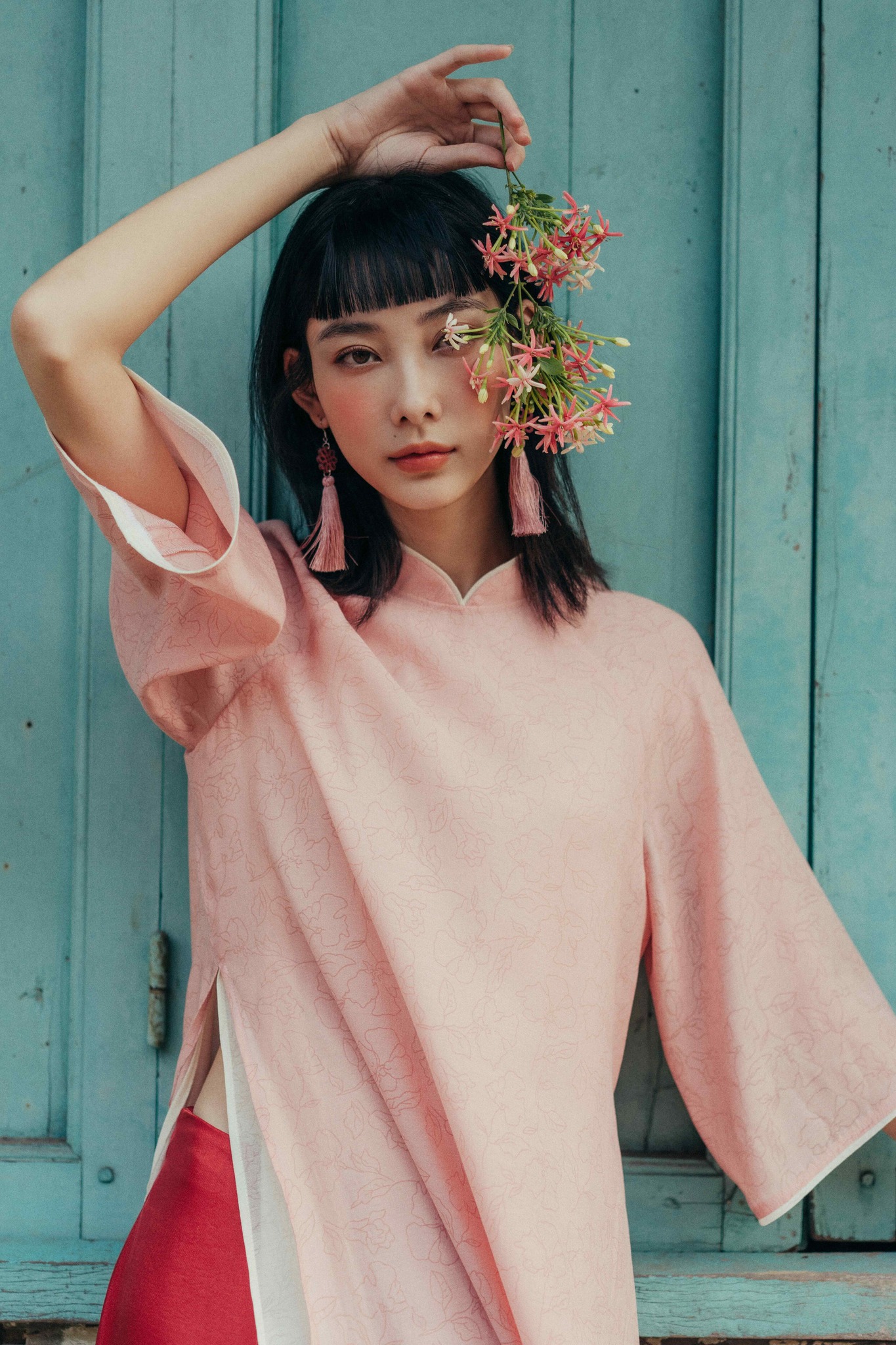 Κομψό αλλά και απλό, μη διστάσετε να είστε ο εαυτός σας σε ένα ευθεία ao dai - Φωτογραφία 7. Cao sang mà giản dị, thoải mái được là chính mình trong chiếc áo dài suông- Ảnh 7.