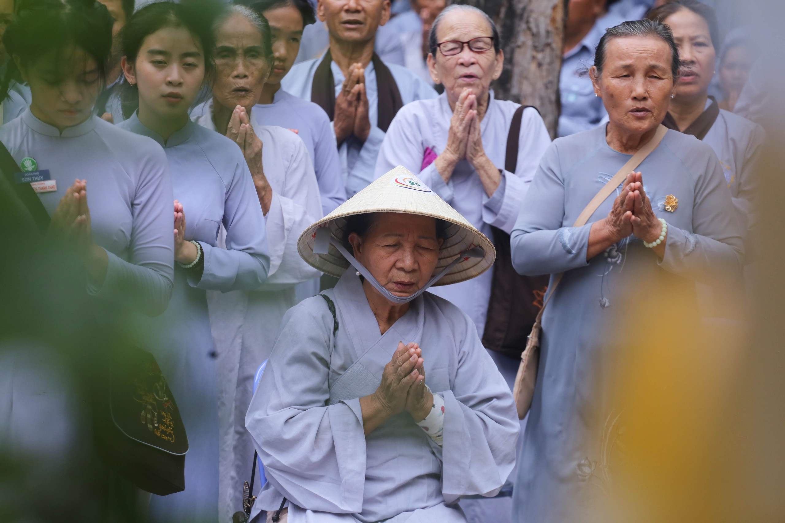 Cầu siêu nạn nhân tai nạn giao thông: Tưởng nhớ người mất, kêu gọi nâng cao ý thức an toàn- Ảnh 6.