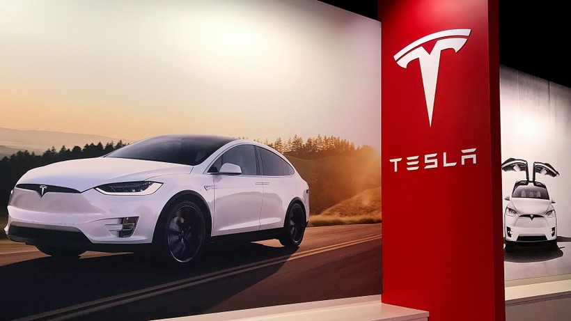 51% người dùng ô tô điện Tesla muốn chuyển sang sử dụng xe xăng