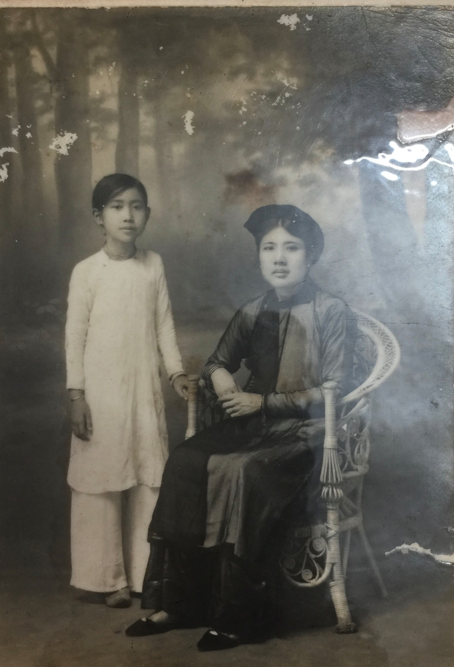 Cụ bà trong bức ảnh được cư dân mạng gọi là 'giai nhân nức tiếng Hà Thành' qua đời ở tuổi 103- Ảnh 2. Cụ bà trong bức ảnh được cư dân mạng gọi là 'giai nhân nức tiếng Hà Thành' qua đời ở tuổi 103- Ảnh 2.