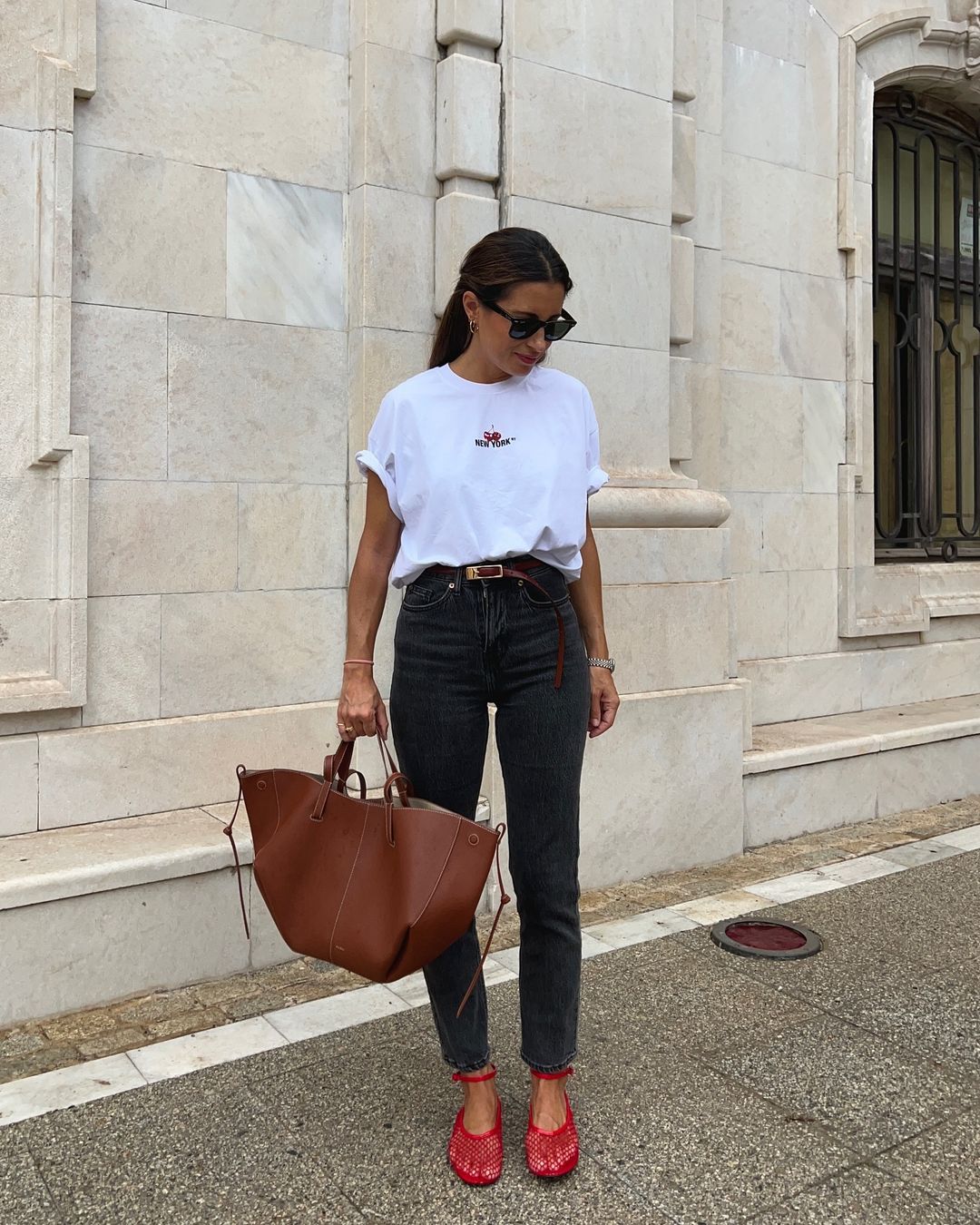 Skinny jeans, mẫu quần tôn vòng 3 tốt nhất chính là xu hướng denim mùa này- Ảnh 6. Skinny jeans, mẫu quần tôn vòng 3 tốt nhất chính là xu hướng denim mùa này- Ảnh 6.