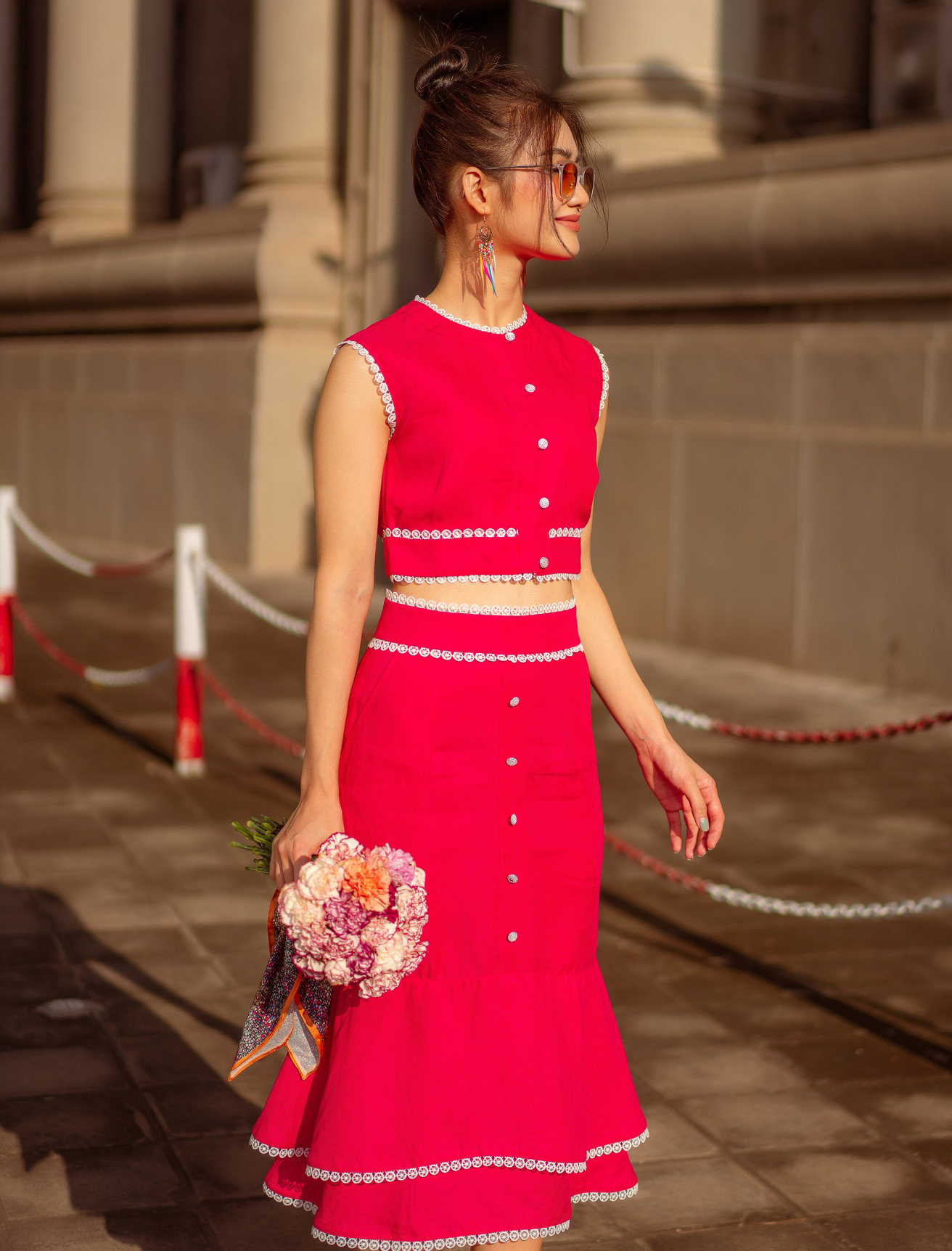 Oblékněte se krásně a elegantně snadno s odpovídajícími soupravami na podzim - Foto 8. Mặc đẹp, sang dễ dàng nhờ diện set đồng bộ vào mùa thu- Ảnh 8.