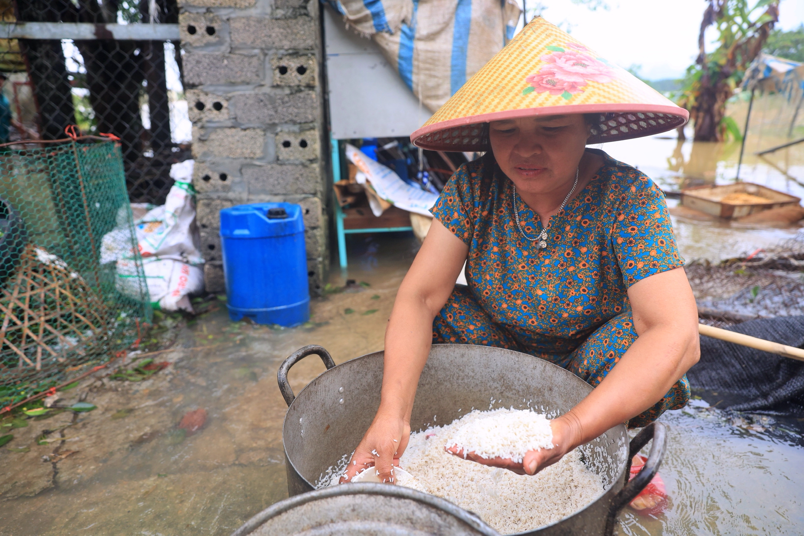 Dân vùng rốn lũ Hà Nội ‘khát’ nước sạch ngày sông Bùi dâng cao- Ảnh 3.