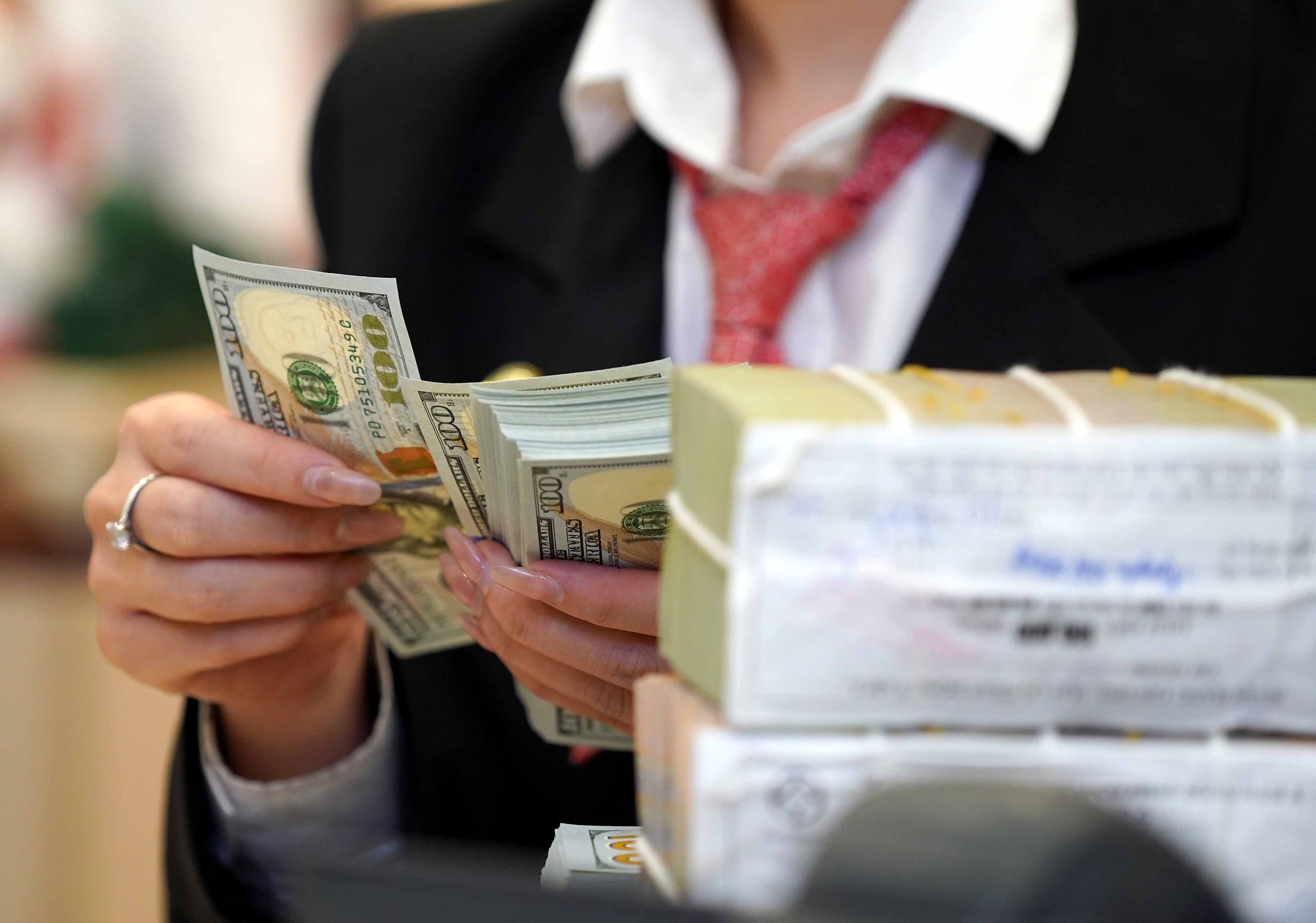 Giá USD hôm nay 6.6.2025: Đồng loạt giảm- Ảnh 1. Giá USD hôm nay 6.6.2025: Đồng loạt giảm- Ảnh 1.