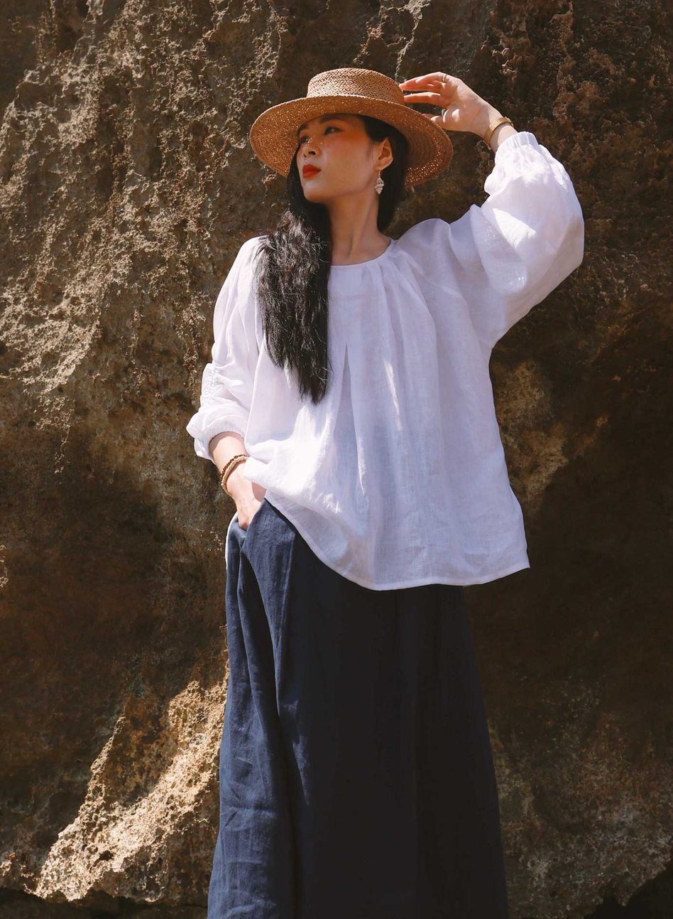 فستان الكتان، القطعة الأكثر تنوعا وعملية في خزانة ملابسك - صورة 10. Váy suông linen, trang phục đa năng và thiết thực nhất tủ đồ- Ảnh 10.