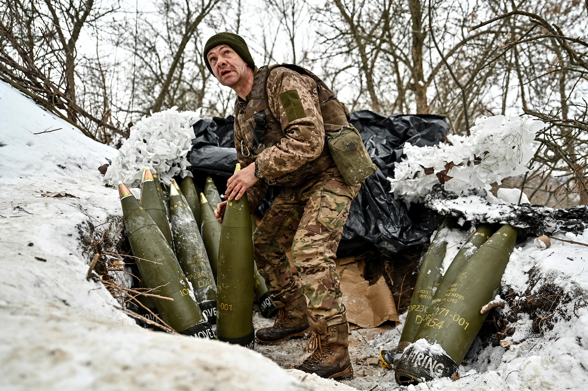 Ukraine tự sản xuất đạn pháo 155 mm, Mỹ muốn bàn chiến lược với Ukraine