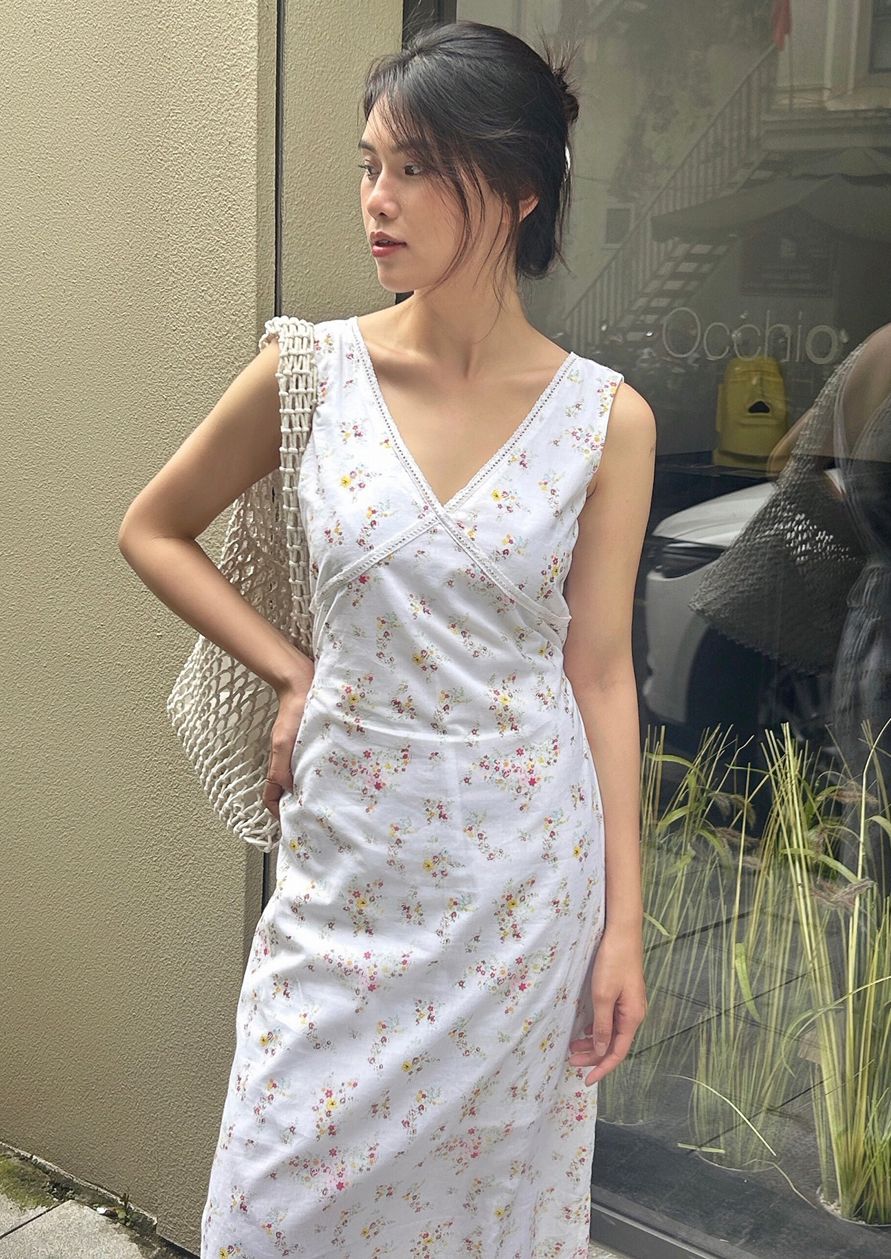 5 простих, але розкішних довгих суконь, які хоче побачити кожна - Фото 3. 5 mẫu váy dài đơn giản nhưng sang trọng, ai cũng muốn ngắm nhìn- Ảnh 3.