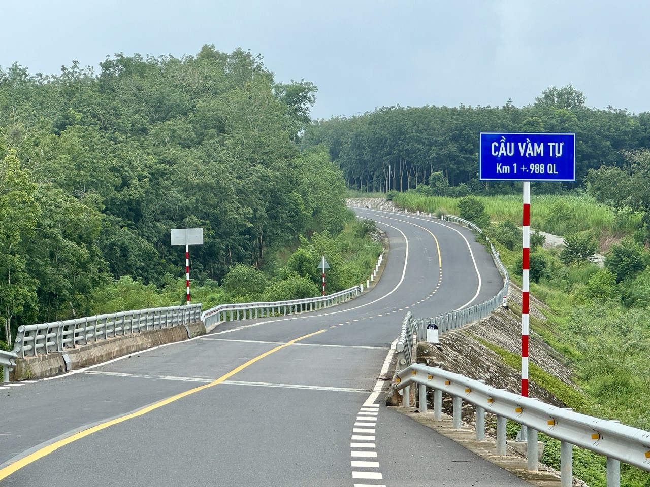 Bình Dương: Nhiều công trình đầu tư công vi phạm đấu thầu, nhưng chỉ rút kinh nghiệm- Ảnh 1.