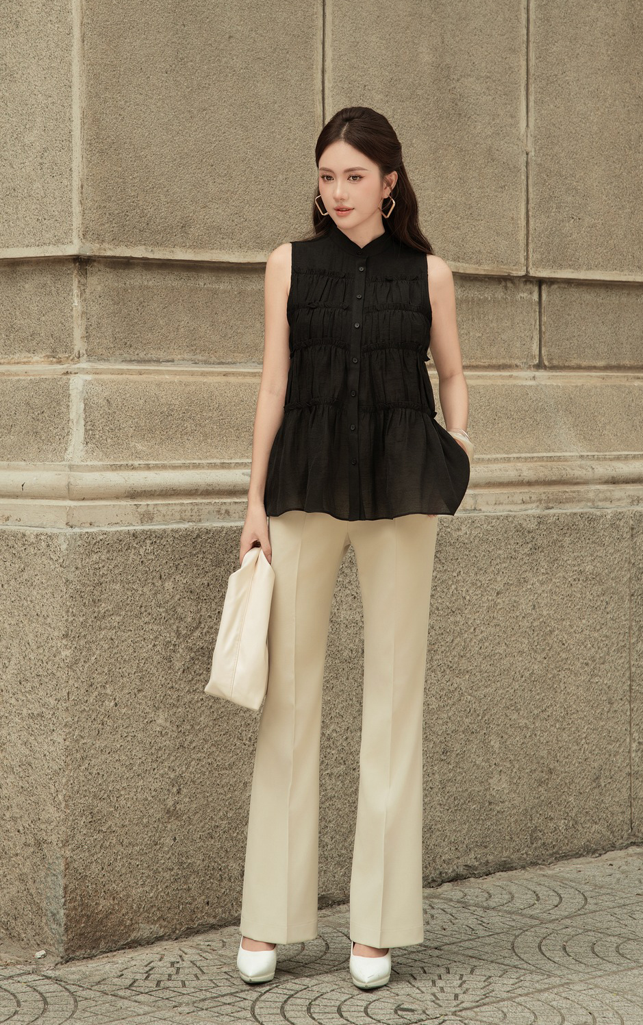 Màu lặng, kiểu trang phục trung tính đơn sắc nhẹ nhàng mà không thể rời mắt- Ảnh 5. Màu lặng, kiểu trang phục trung tính đơn sắc nhẹ nhàng mà không thể rời mắt- Ảnh 5.