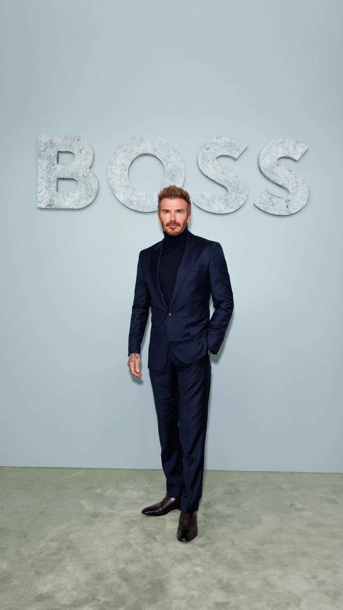 David Beckham dự show Boss cùng 'bà hoàng thời trang' Anna Wintour- Ảnh 2.