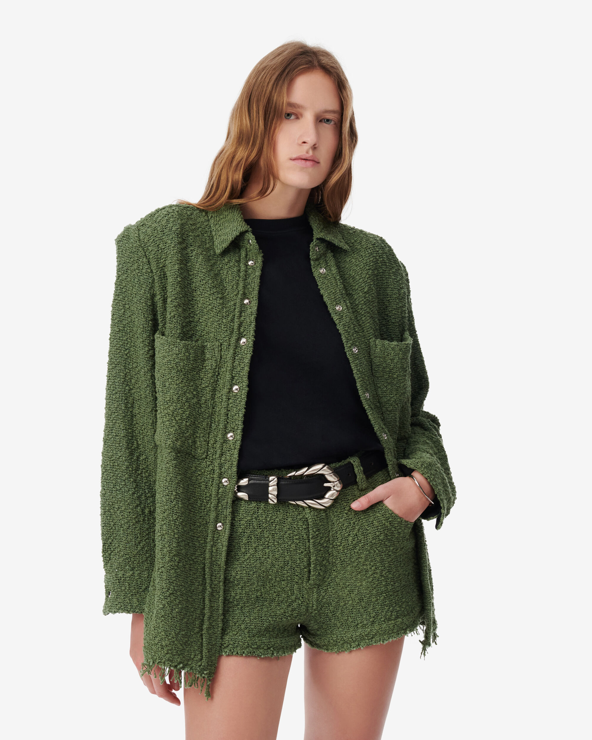 今シーズンのマストハブなツイードアイテムをチェック - 写真7。 Điểm danh những món đồ tweed nhất định phải có mùa này- Ảnh 7.