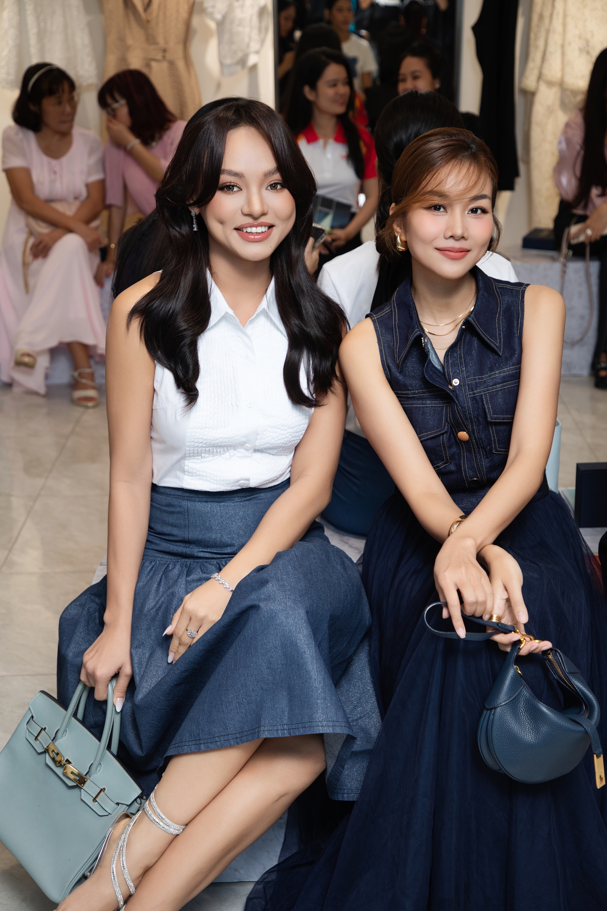Thanh Hang luce joven a los 41 años, compitiendo en belleza con la esposa de la supermodelo Binh Minh - Foto 6. Thanh Hằng trẻ trung tuổi 41, đọ sắc cùng vợ siêu mẫu Bình Minh- Ảnh 6.