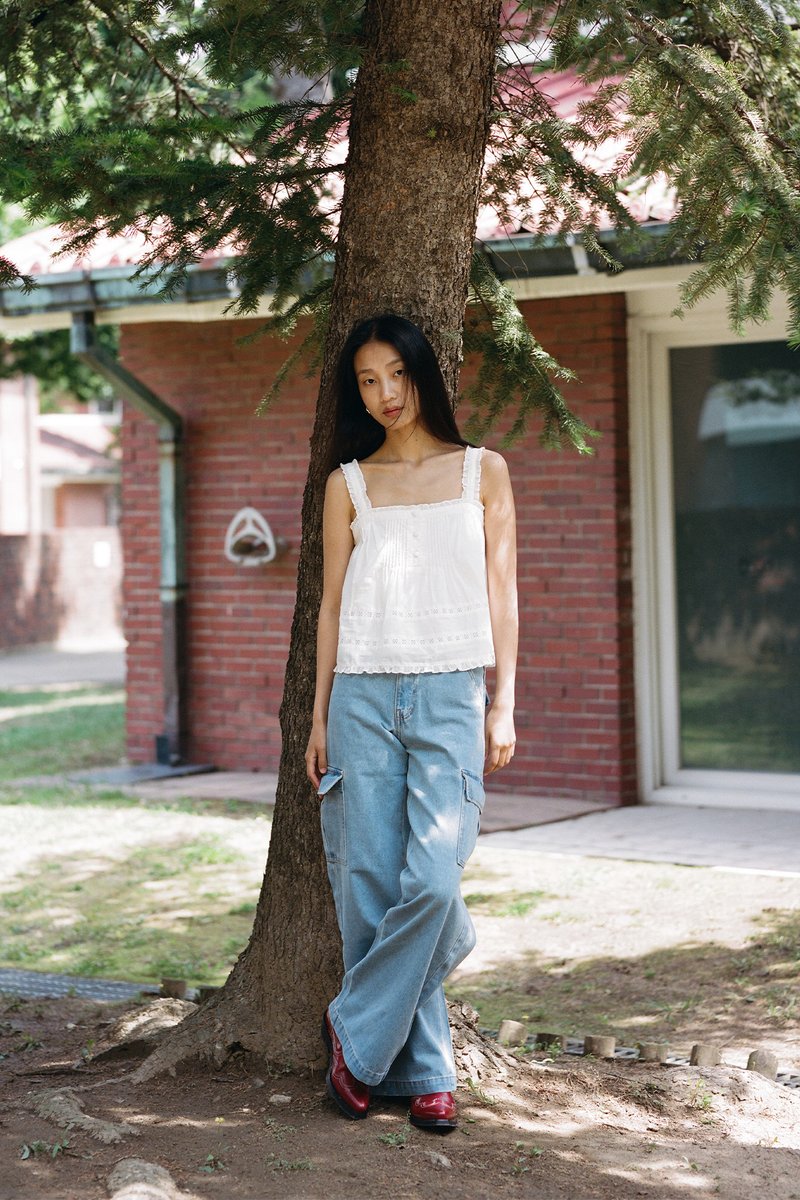 Entra en el suave otoño con conjuntos de lino - Foto 12. Bước vào mùa thu dịu dàng cùng trang phục linen- Ảnh 12.