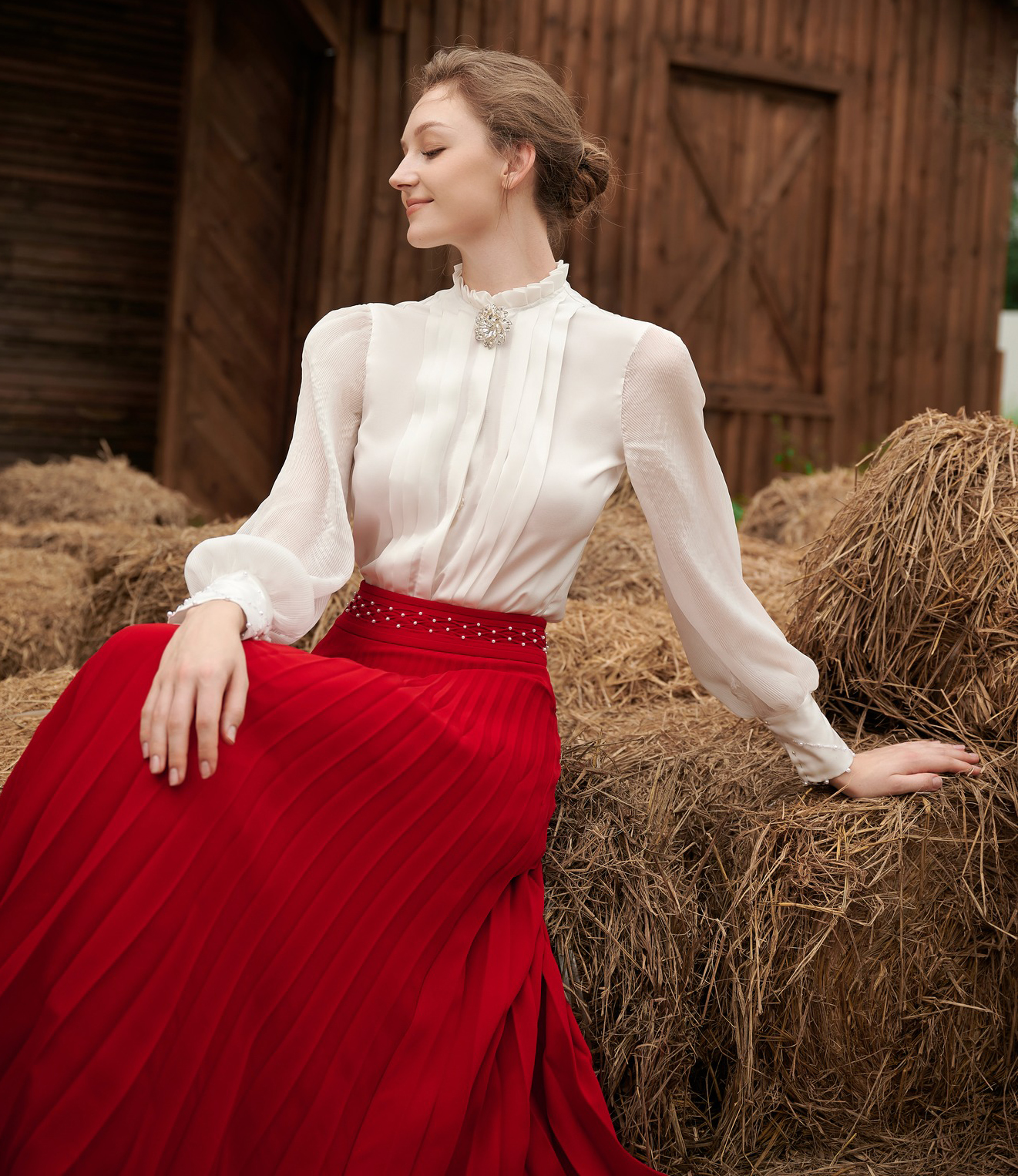 Ieșitul în oraș sau mersul la serviciu este întotdeauna „standard” cu combinația cămașă și fustă - Fotografia 7. Xuống phố, đi làm đều 'chuẩn' với cặp đôi áo và chân váy- Ảnh 7.