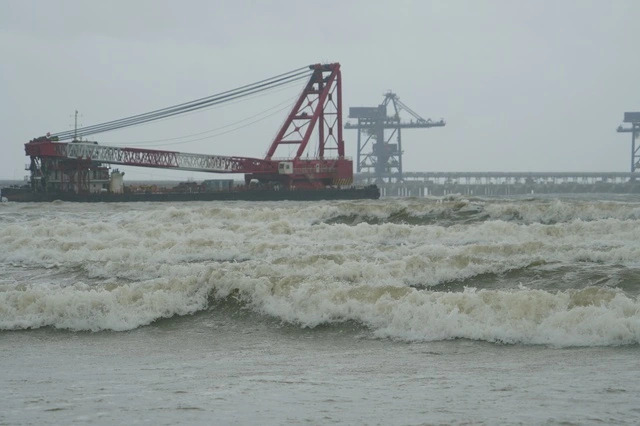 La Nina xuất hiện từ tháng 10, Biển Đông nguy cơ bão chồng bão- Ảnh 1.