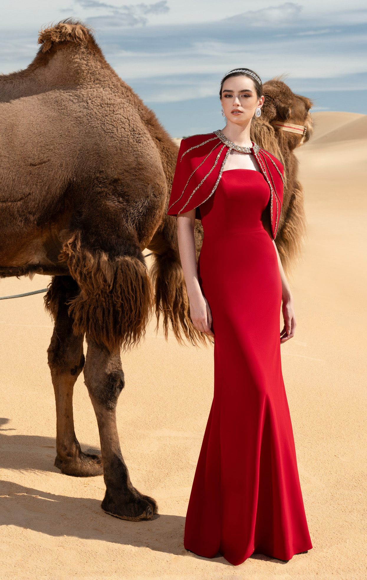 Vestidos de festa luxuosos para o final de ano, todo mundo quer ver - Foto 15. Đầm dự tiệc sang trọng mùa cuối năm, ai cũng muốn ngắm nhìn- Ảnh 15.